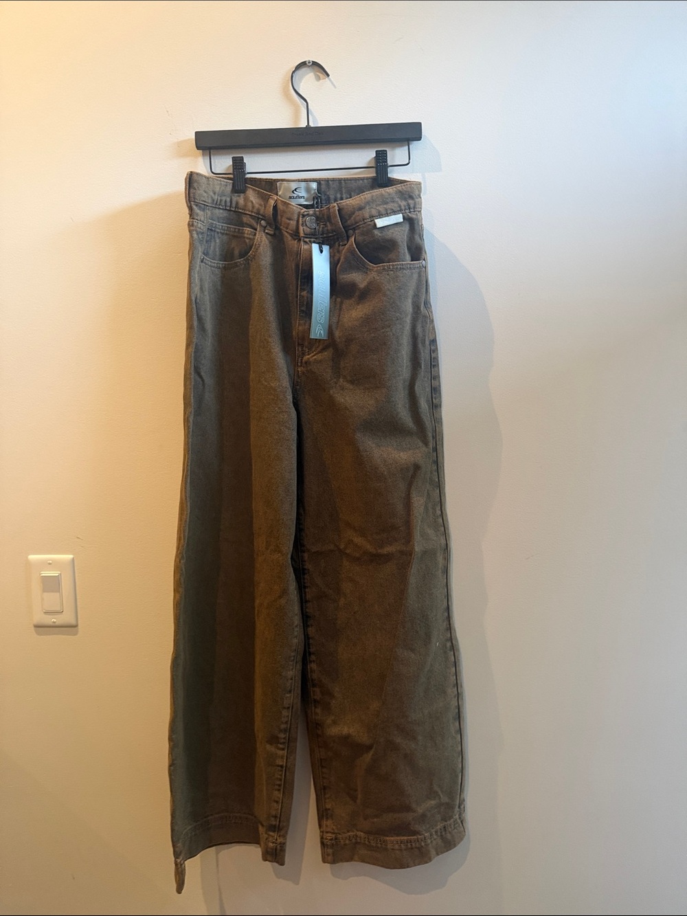Men's Bootcut Jeans in Olive Brown